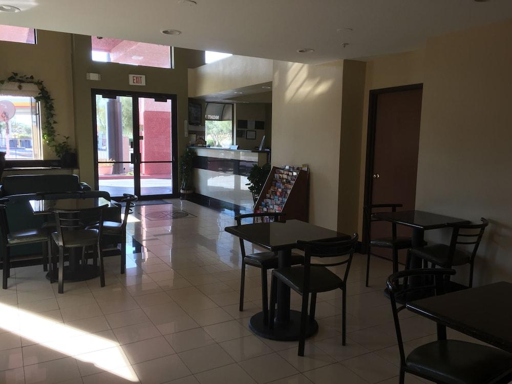 Drexel Heights Days Inn By Wyndham Tucson Airport מראה חיצוני תמונה