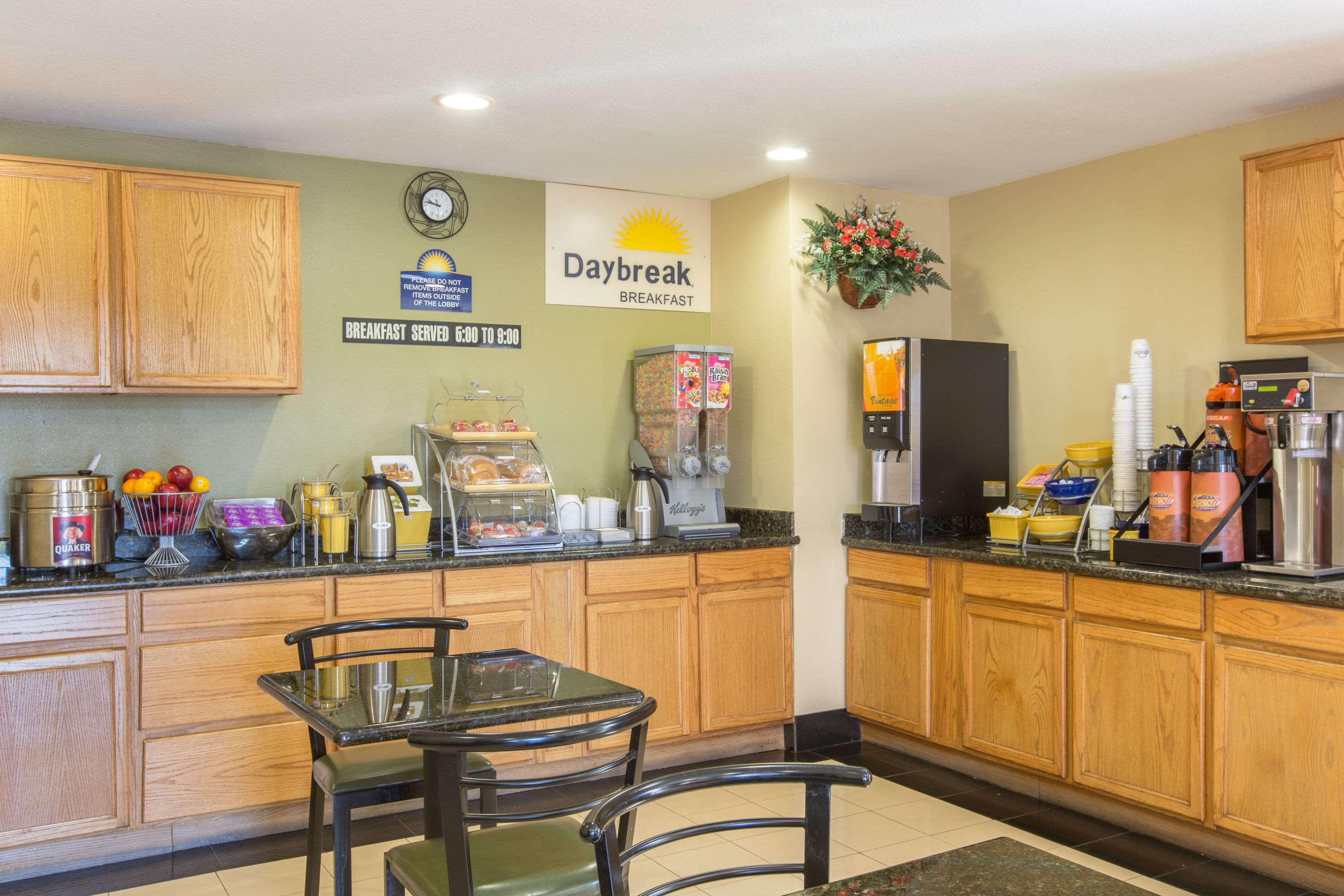 Drexel Heights Days Inn By Wyndham Tucson Airport מראה חיצוני תמונה