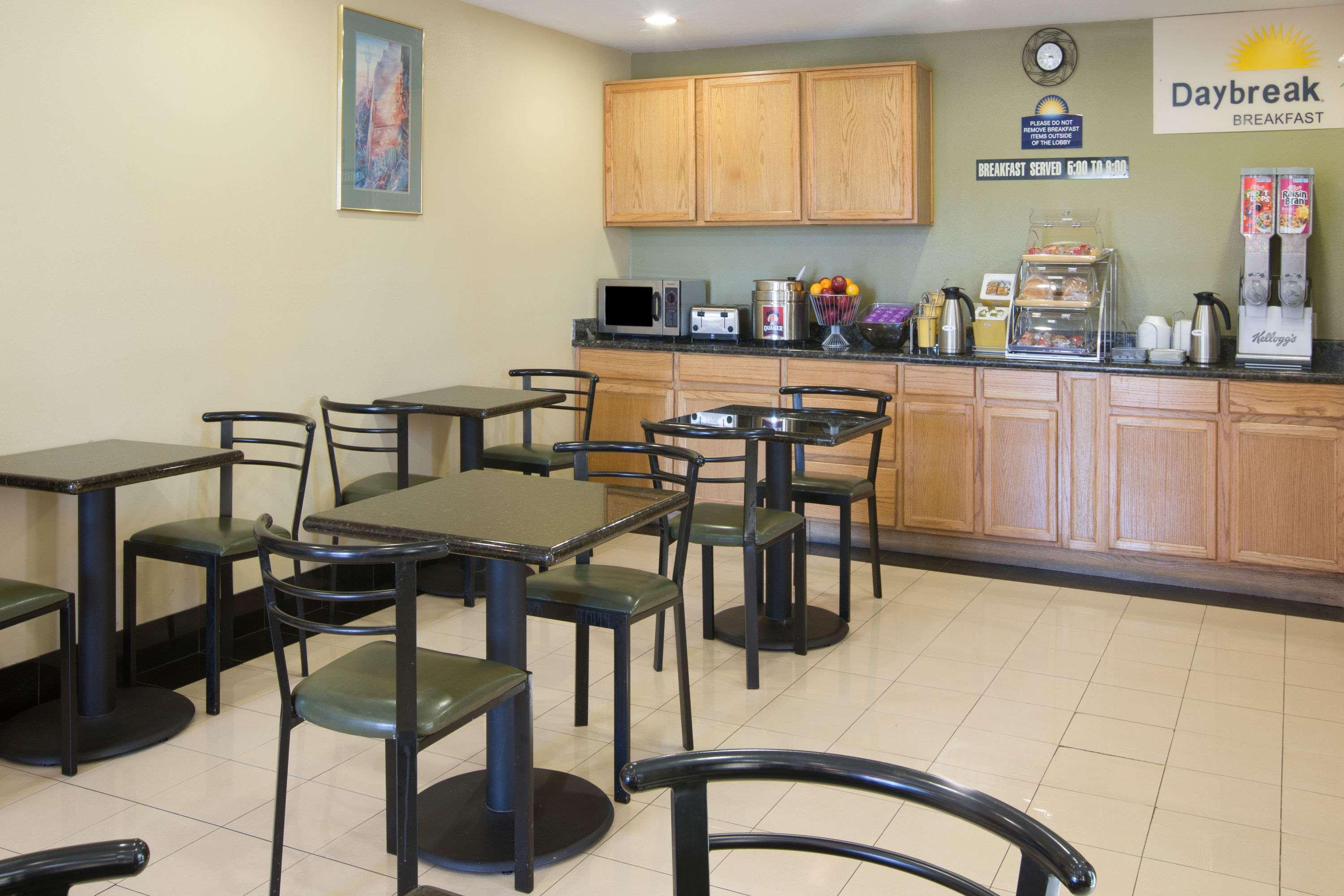 Drexel Heights Days Inn By Wyndham Tucson Airport מראה חיצוני תמונה