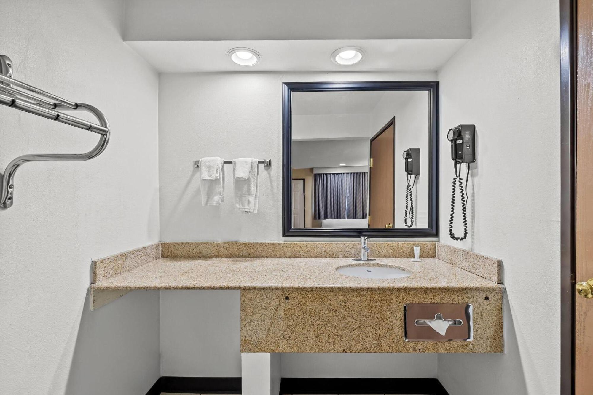 Drexel Heights Days Inn By Wyndham Tucson Airport מראה חיצוני תמונה