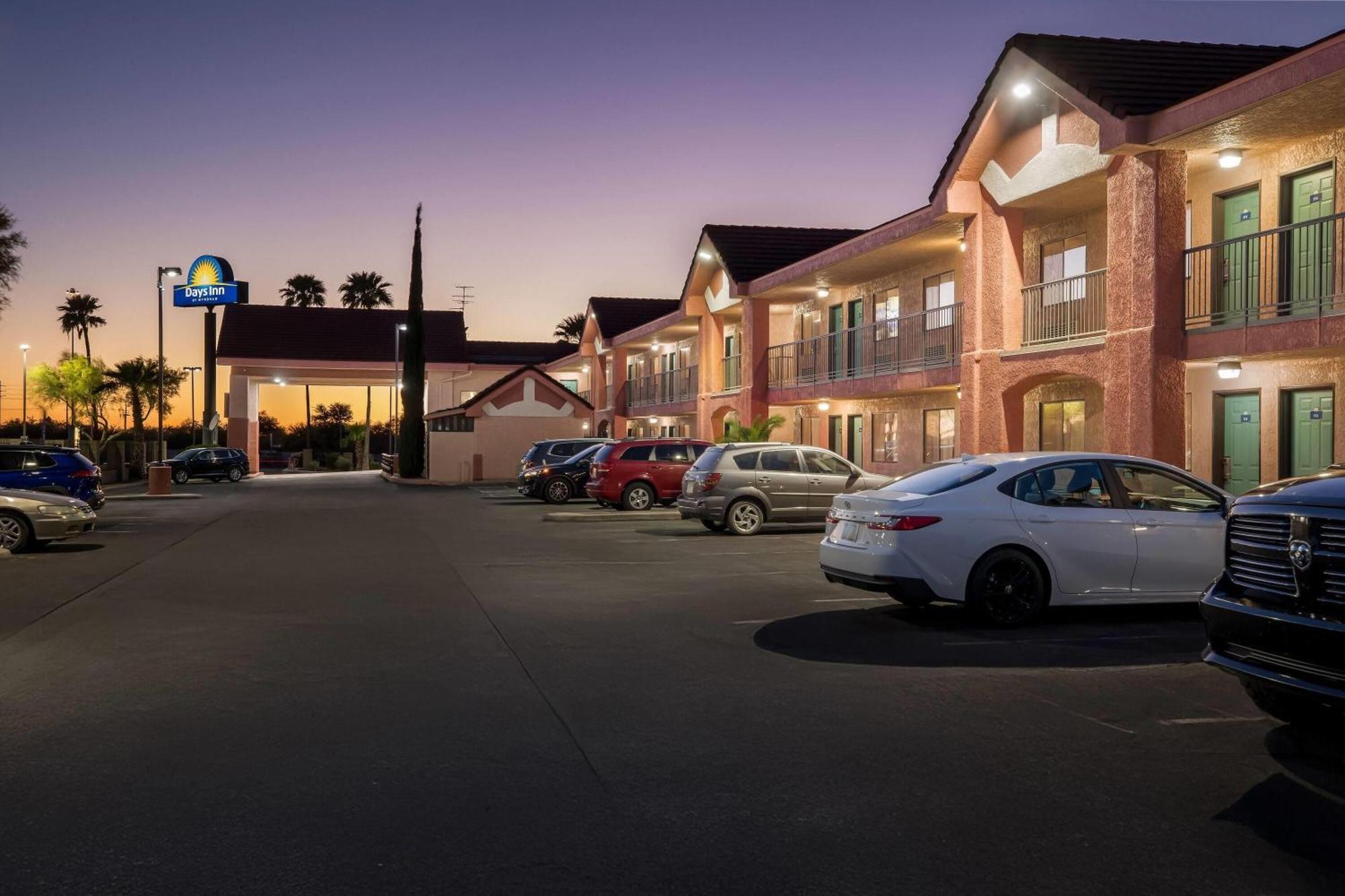Drexel Heights Days Inn By Wyndham Tucson Airport מראה חיצוני תמונה