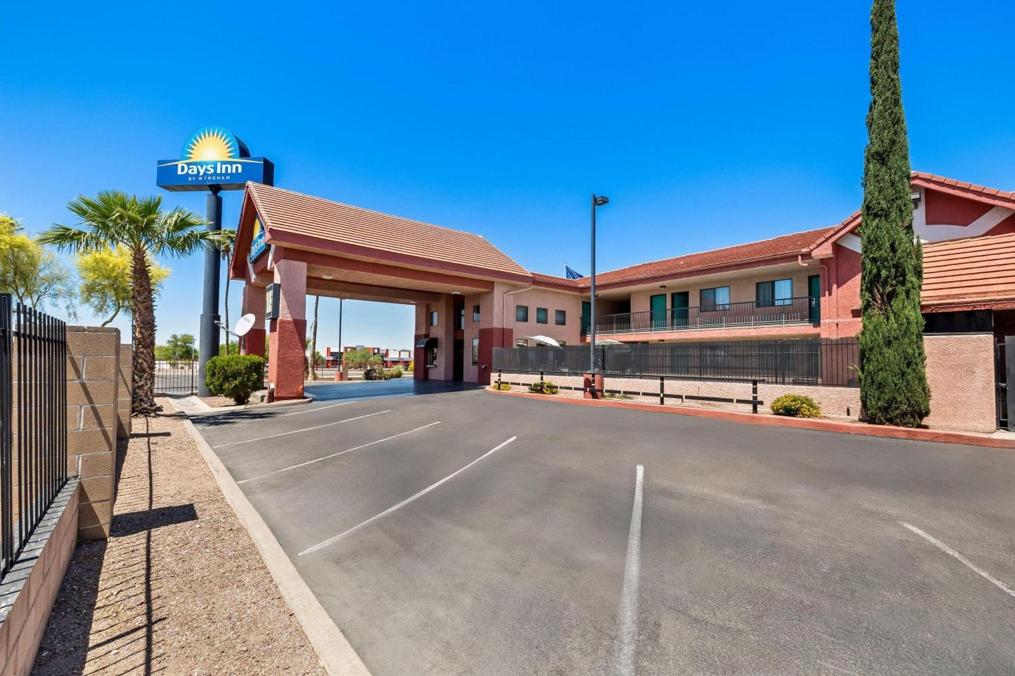 Drexel Heights Days Inn By Wyndham Tucson Airport מראה חיצוני תמונה